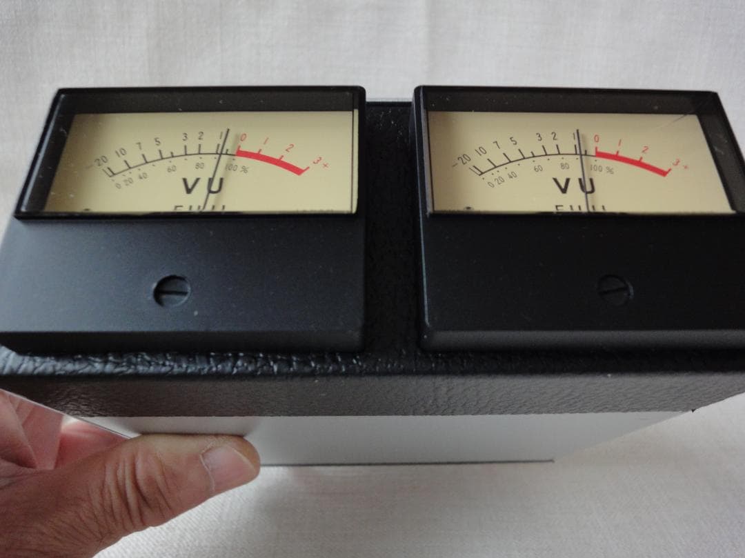 自作ステレオVUメーター173号機（富士計測器 FA-45）