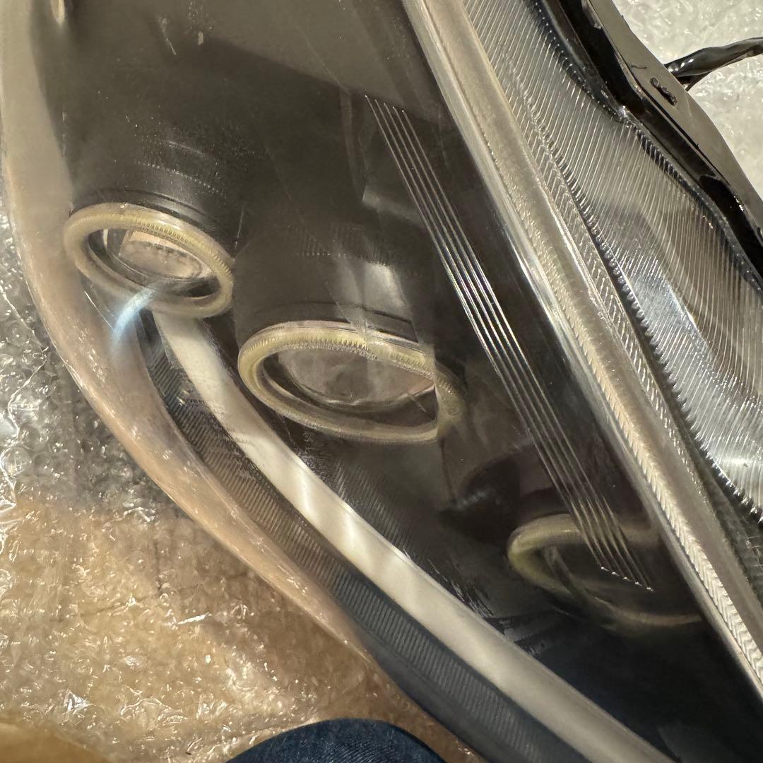 プリウス α 純正 加工品 3連 イカリング付 前期 LED ヘッドライト