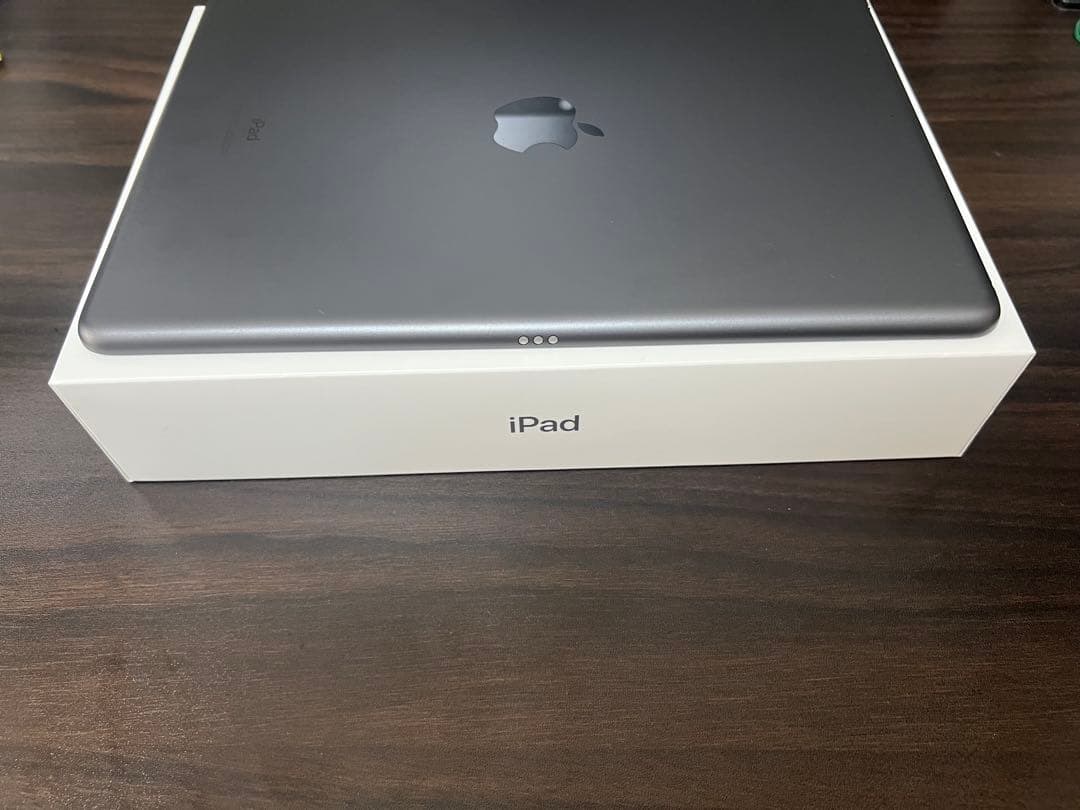 iPad 第9世代64GBスペースグレー（ケース・フィルム・ペンシル付属可）