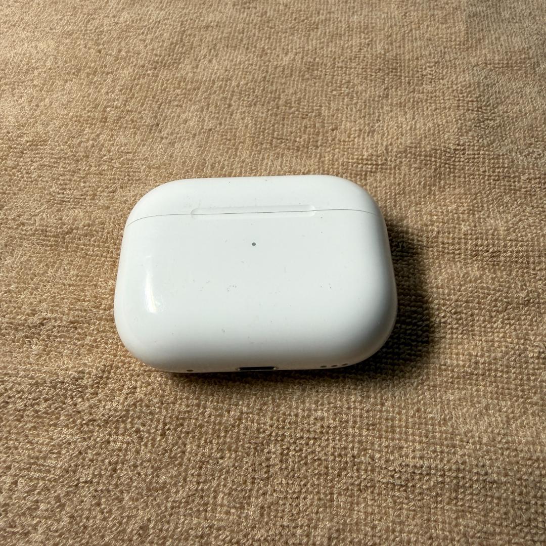 【極美品】AirPods Pro 第2世代（付属品未使用）公式ストア購入品