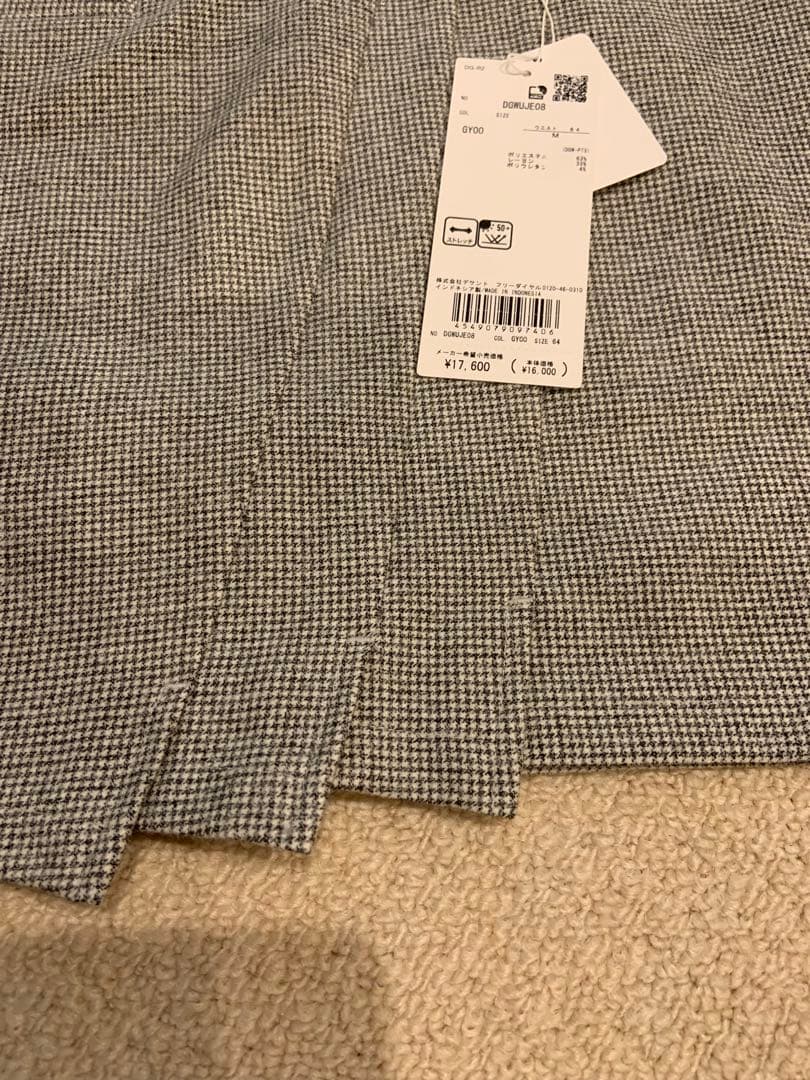 デサントゴルフ　千鳥格子スカート秋服用　Ｍ　新品