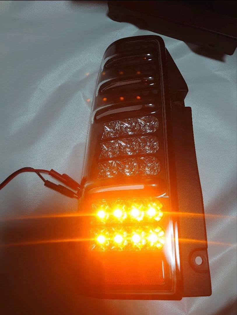 エムブロ　JB23 JM23 テールランプ　中古　流れるウィンカー切り替え可能