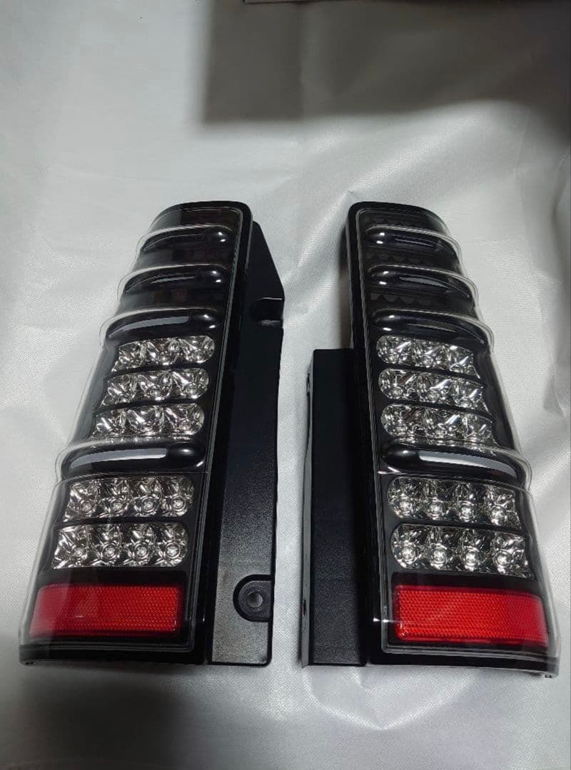 エムブロ　JB23 JM23 テールランプ　中古　流れるウィンカー切り替え可能