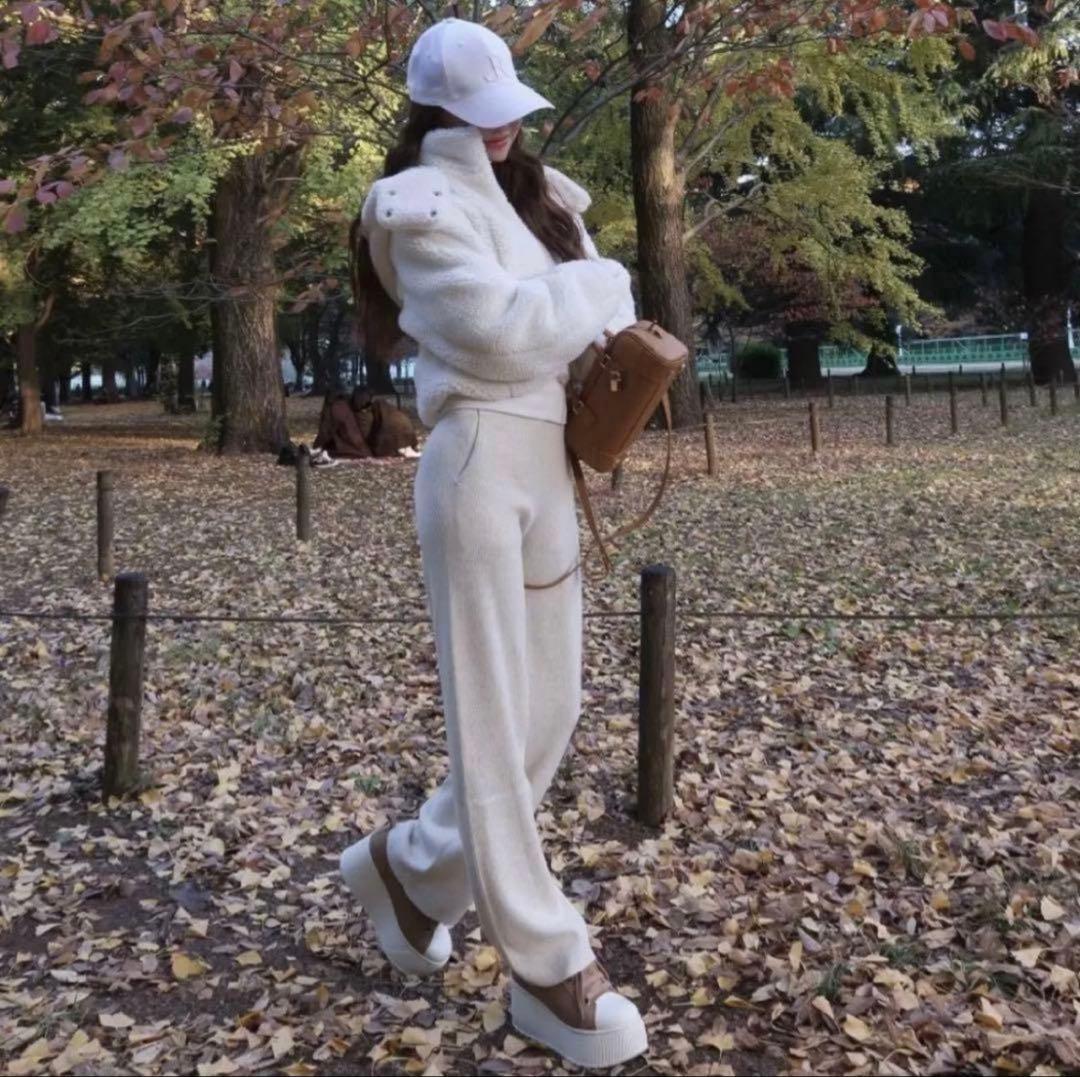 鈴木亜美さん もこもこ スエードスニーカー L 人気 厚底スニーカー 24.5