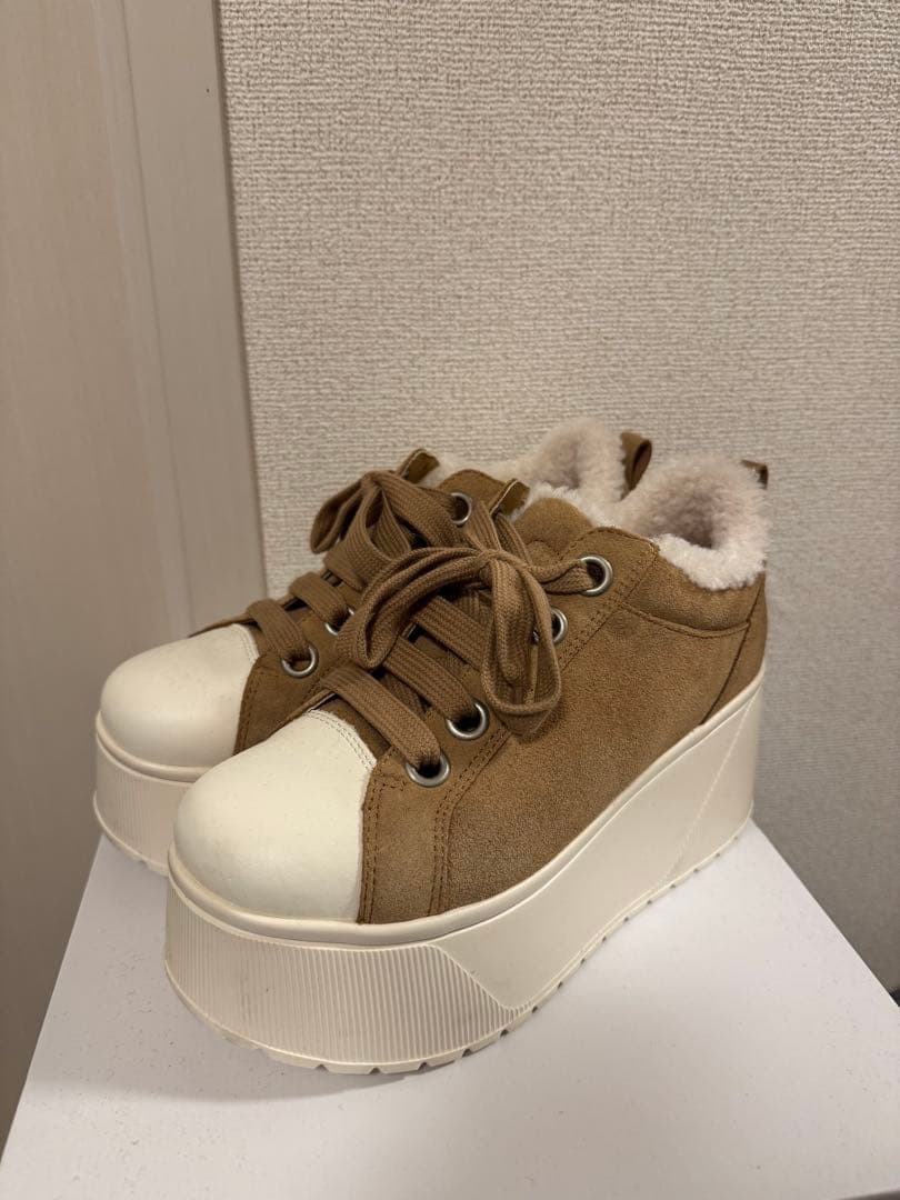 鈴木亜美さん もこもこ スエードスニーカー L 人気 厚底スニーカー 24.5