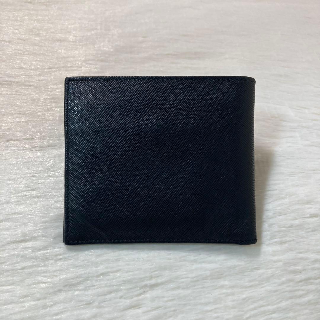 お買い得品　美品　PRADA プラダ　二つ折り　銀　黒　小銭入れ　折り財布　財布