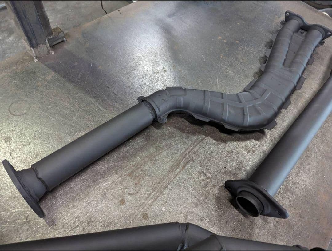 GXEアルテッツァ！ワンオフフロントストレートマフラー