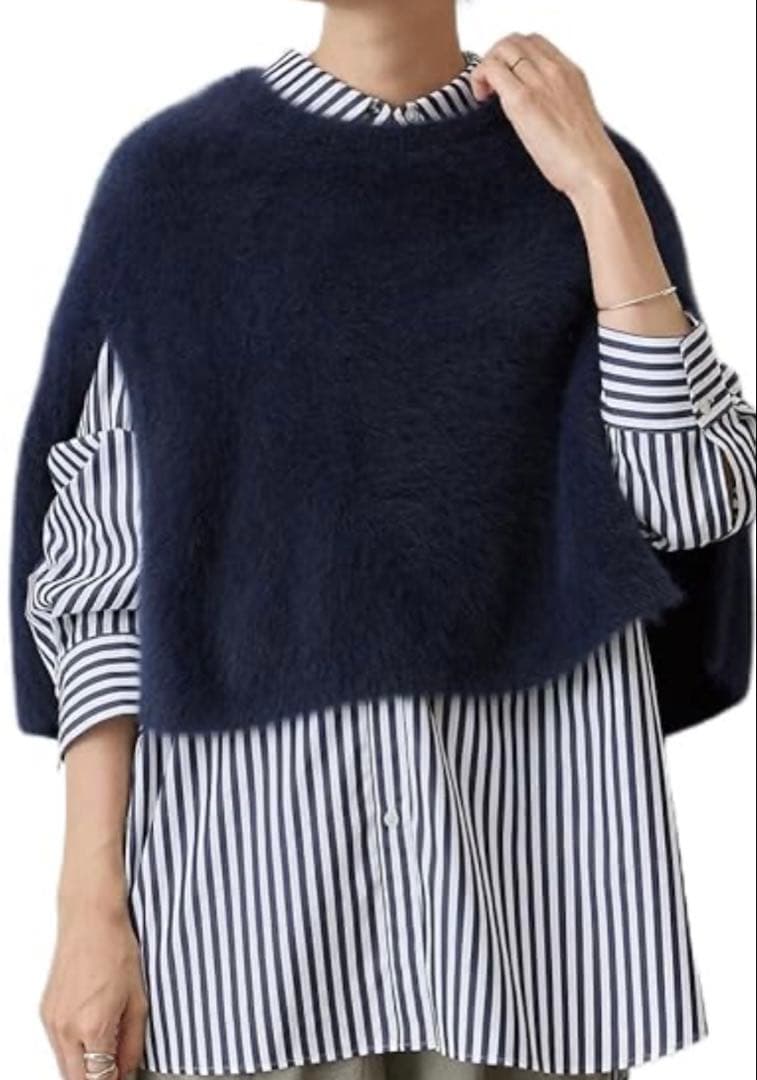 BEARDSLEY ファーニットポンチョ ネイビー