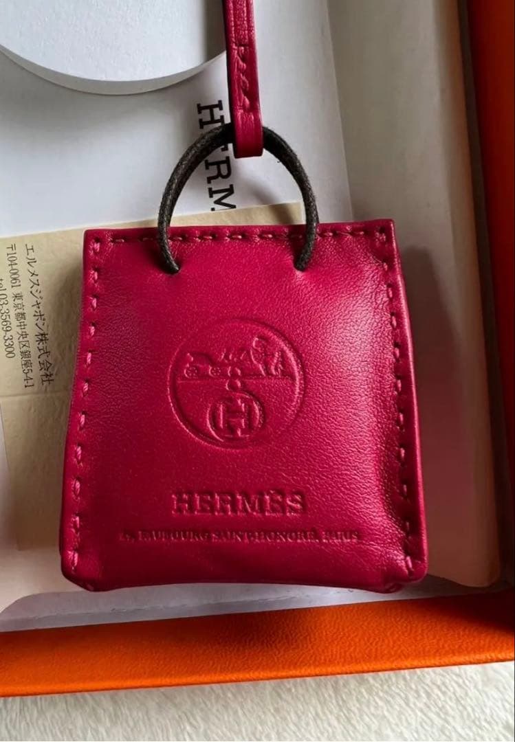 エルメス　チャーム　サックオランジュ　ローズメキシコ