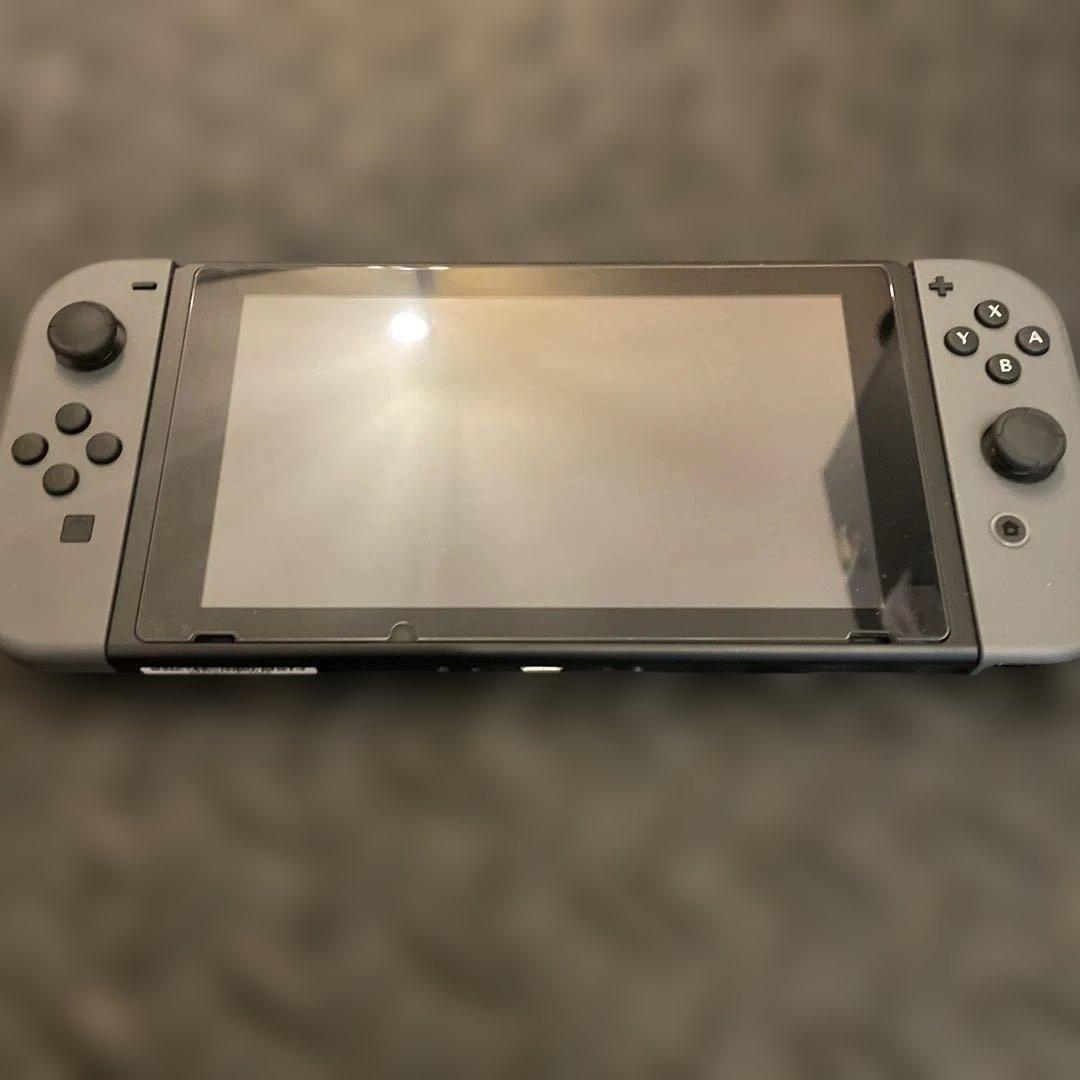 リナ　Nintendo Switch 本体 + コントローラー2個