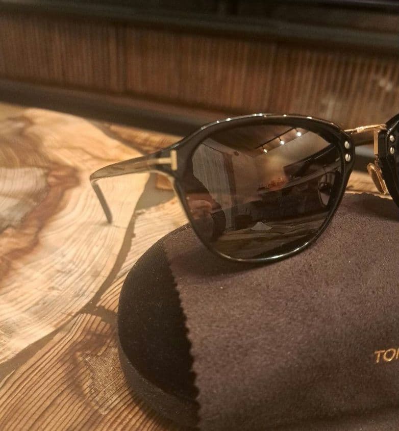 美品 TOM FORD サングラス TF878-D 01A トムフォード