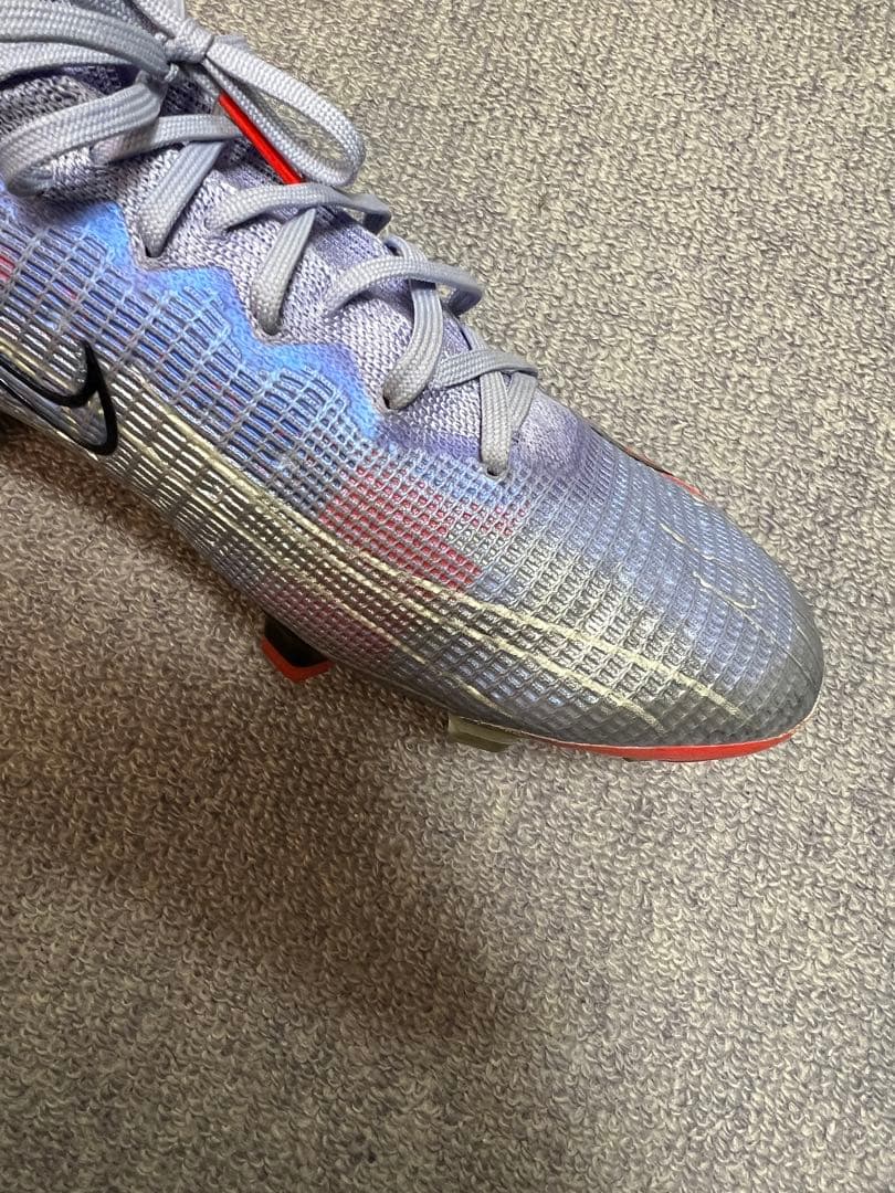 (美品)Nike Mercurial ハイカットサッカーシューズ グレー/レッド