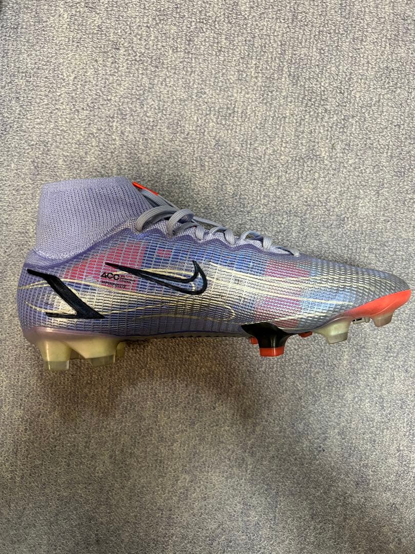 (美品)Nike Mercurial ハイカットサッカーシューズ グレー/レッド