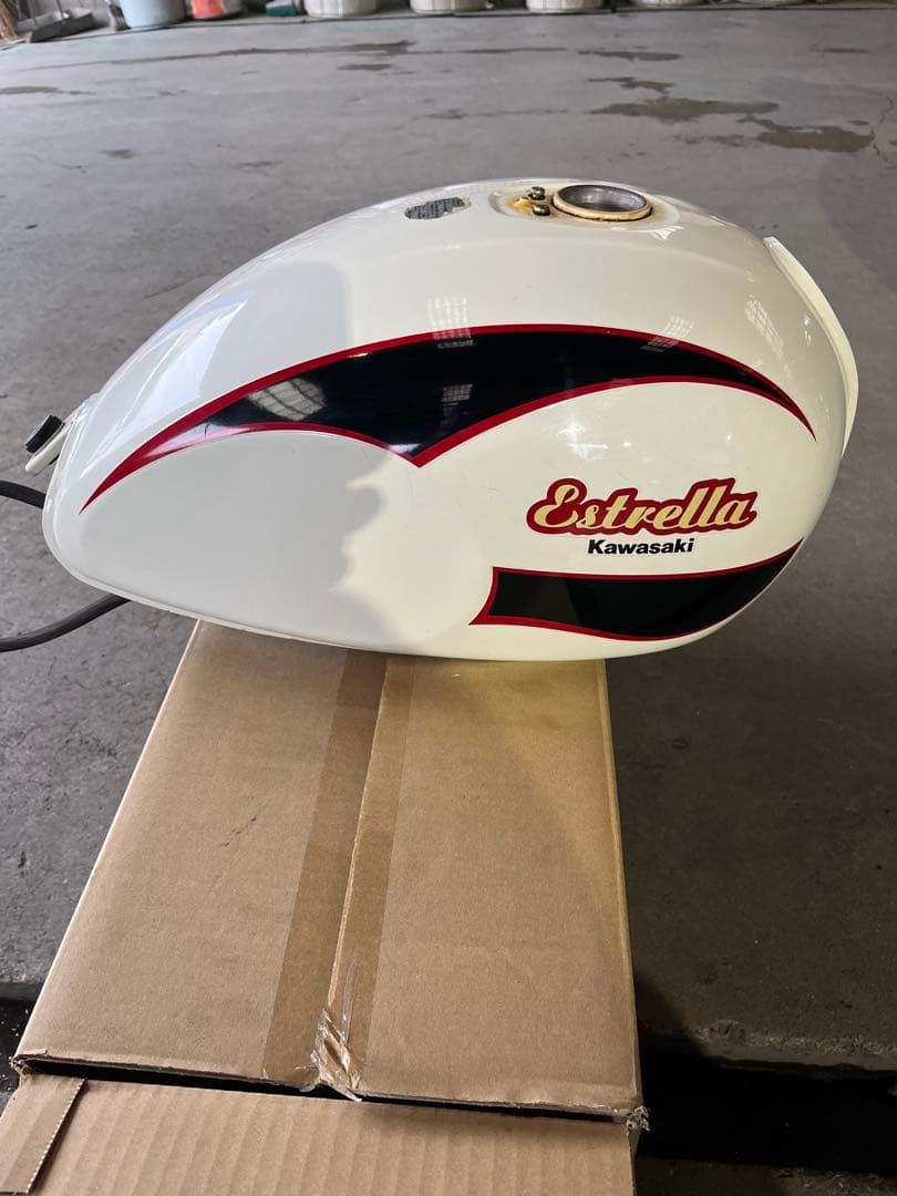 エストレア　キャブ車用タンク