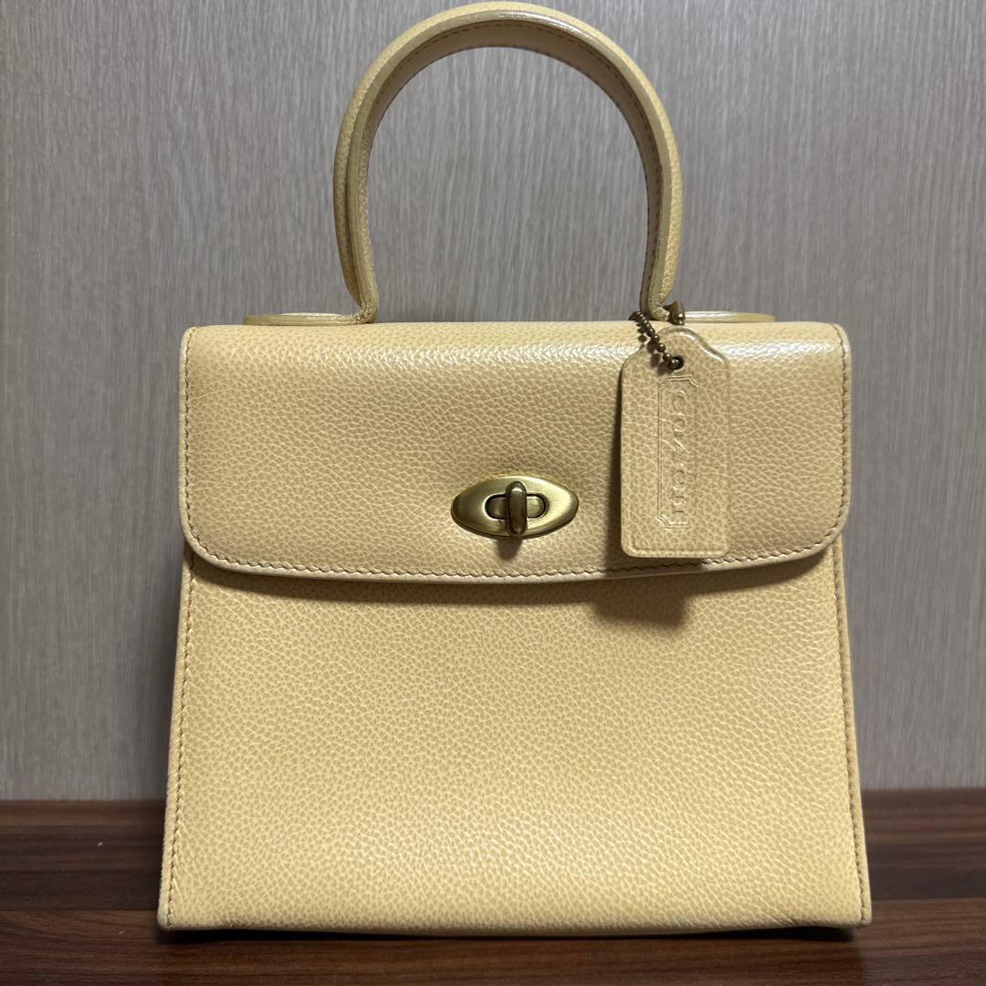 希少 オールドコーチ ショルダーバック 4413 ベージュ ゴールド金具