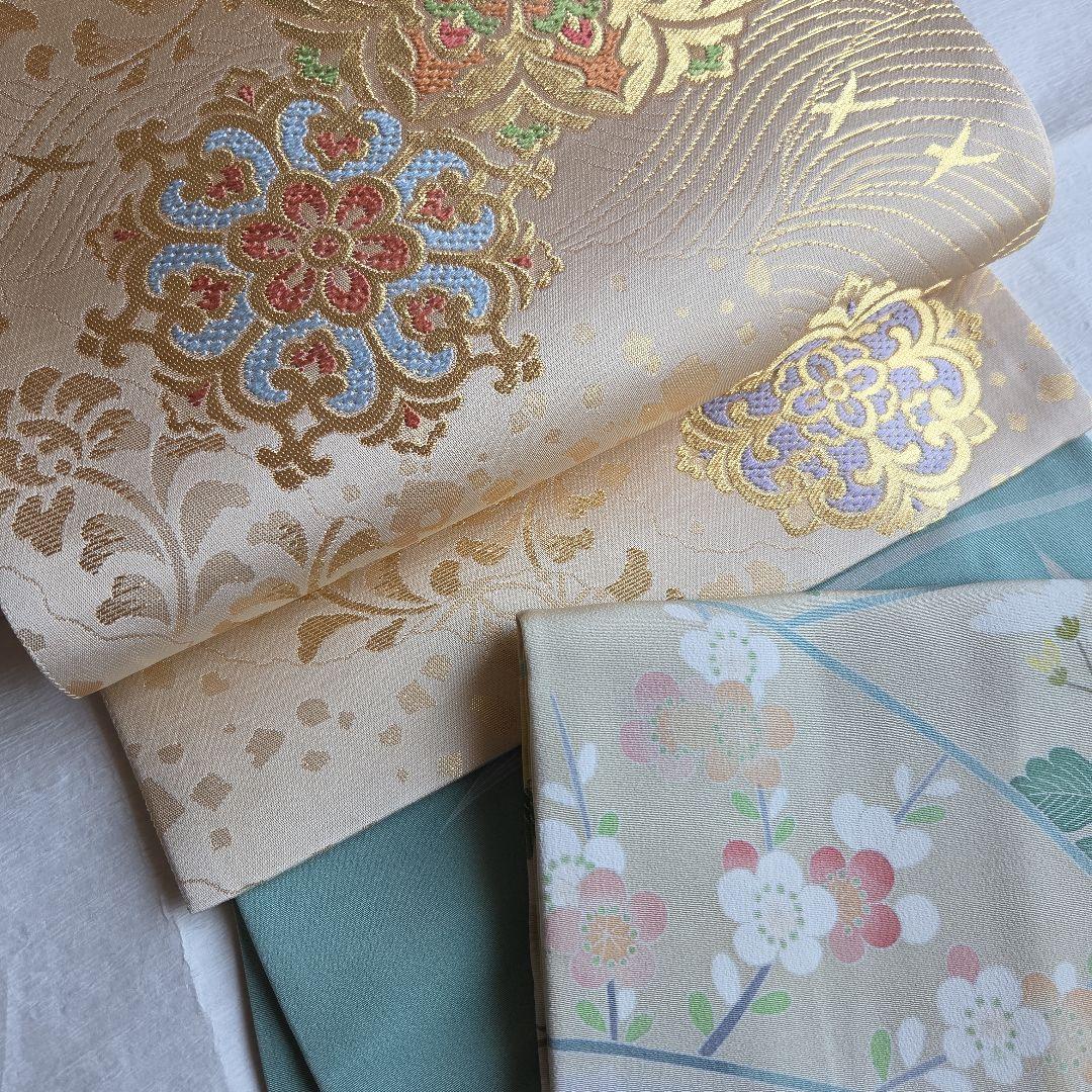 作家物　はんなりとした品の良さ　水浅葱色の染め訪問着