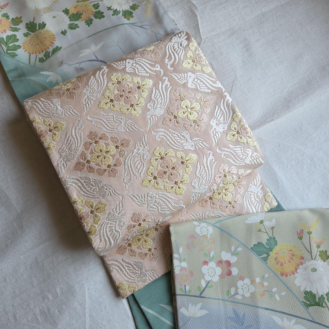 作家物　はんなりとした品の良さ　水浅葱色の染め訪問着