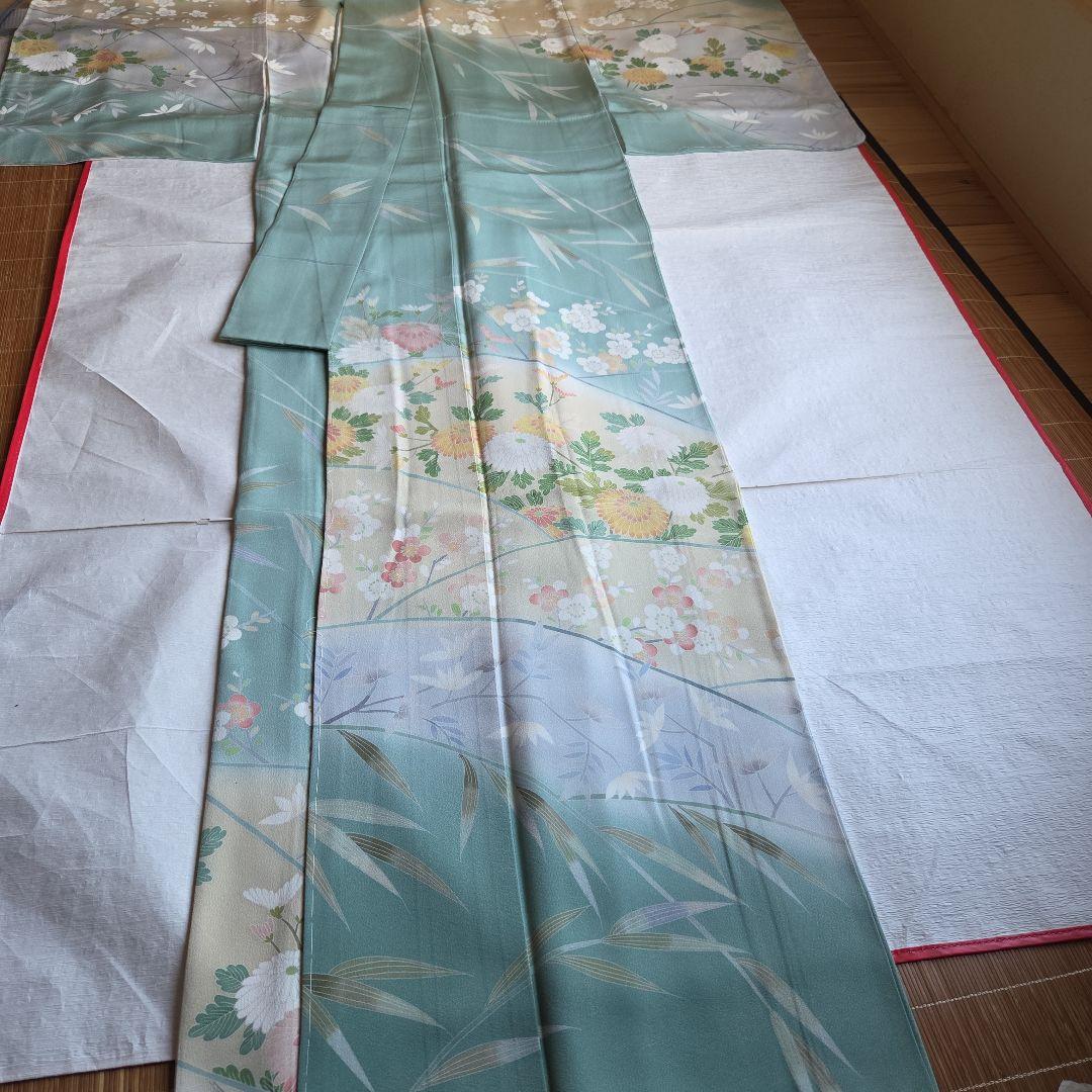 作家物　はんなりとした品の良さ　水浅葱色の染め訪問着