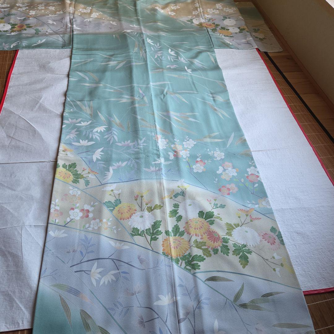 作家物　はんなりとした品の良さ　水浅葱色の染め訪問着