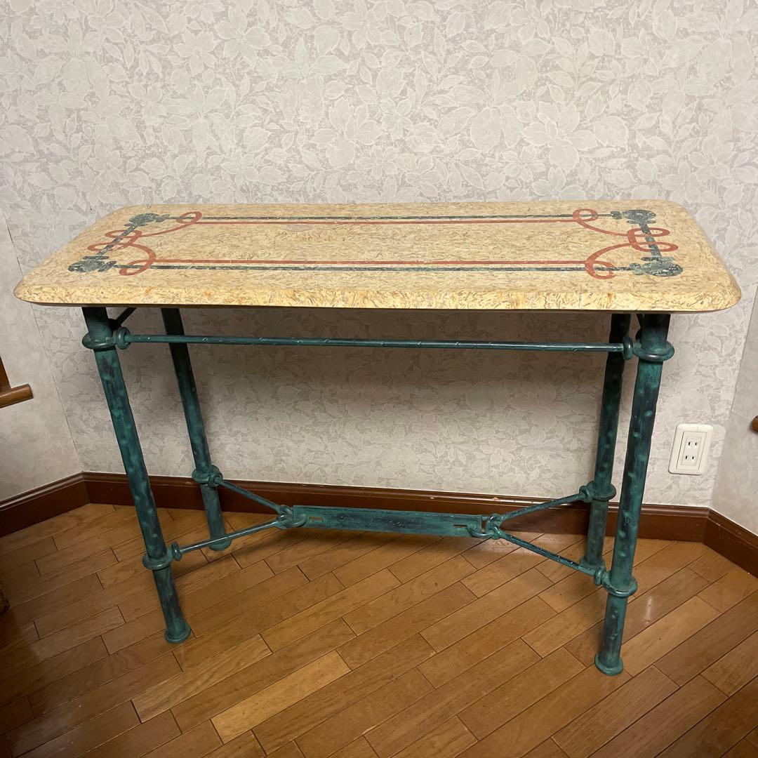 大理石合板の装飾的な長方形テーブル