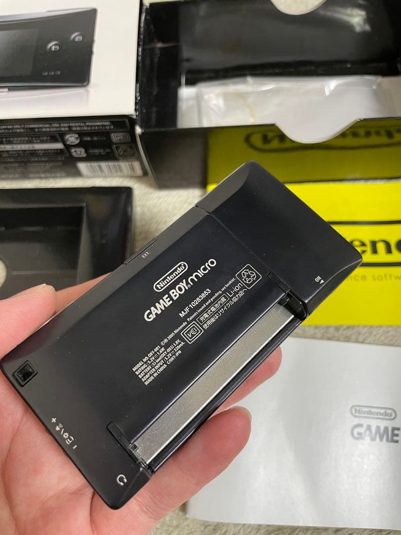 【4点セット】ゲームボーイミクロ　本体　ファミコンミニシリーズソフト3本　GBA