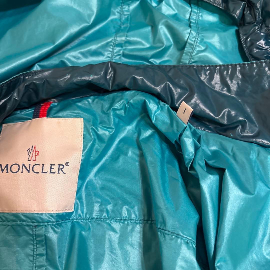 MONCLER フード付き　グリーンジャンパー
