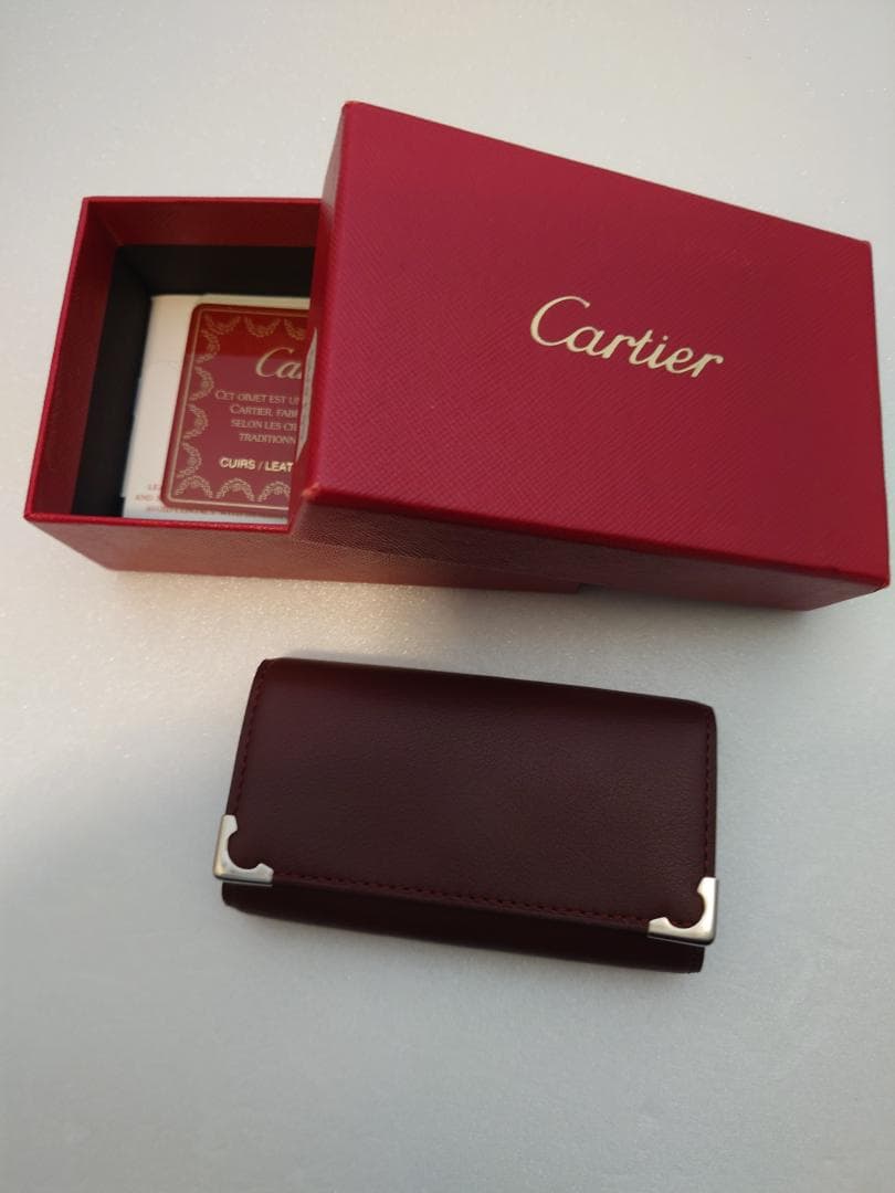 新品同様：カルティエ レザー 4連 キーケース ボルドー