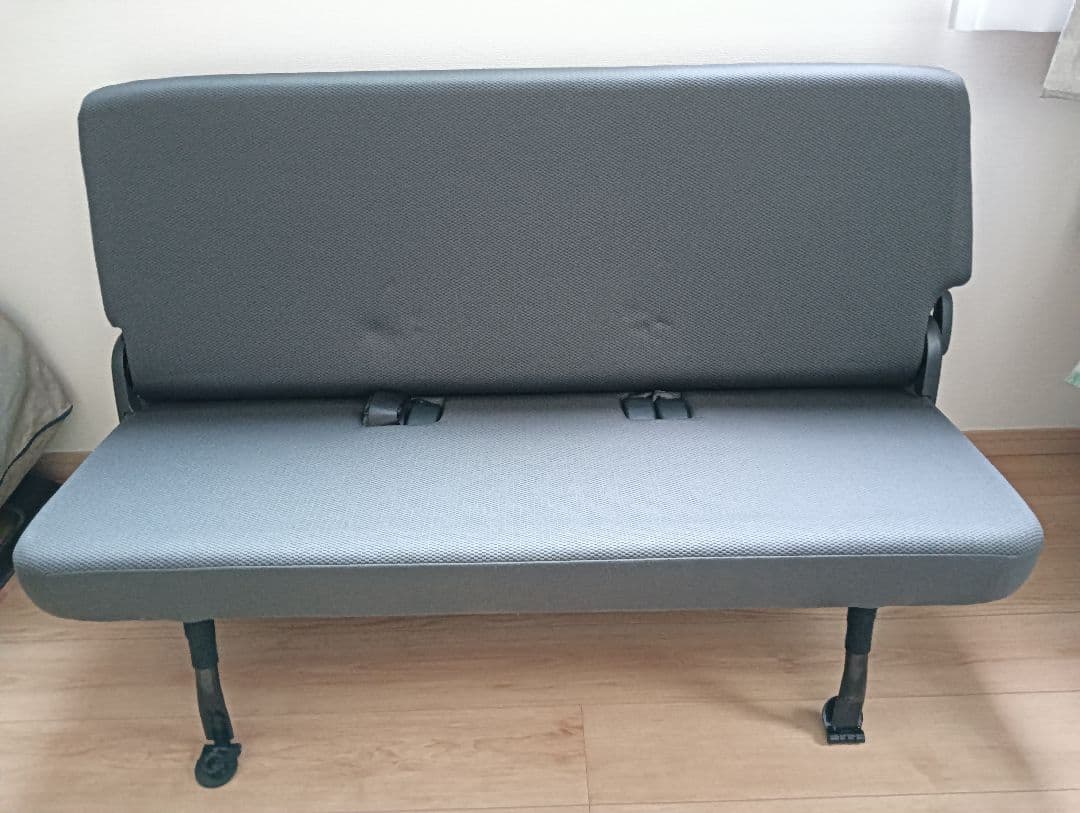 ハイエースリアシート200系DX 2019年製