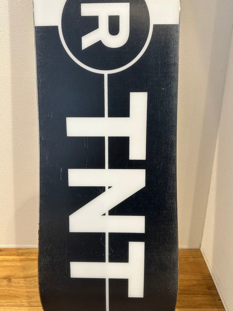 FNTC TNT Rスノーボード
