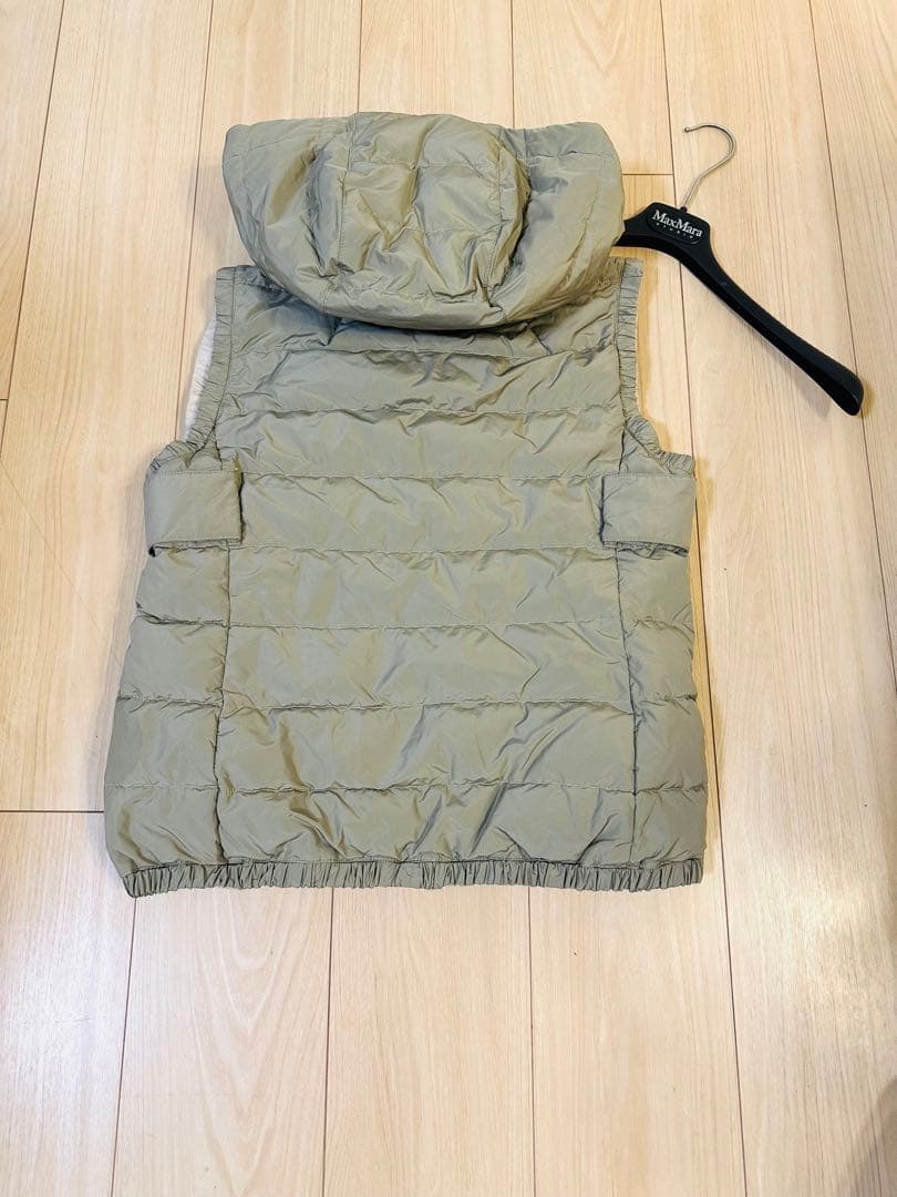 マックスマーラ‘SMaxMara☆フード付ダウンベスト軽量リバーシブル 42
