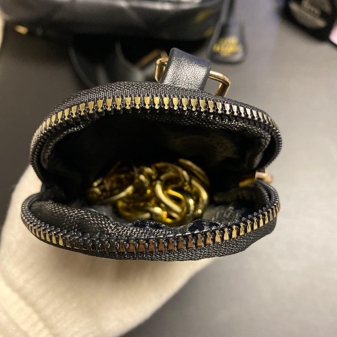 PRADA ブラック キルティングバッグ　ミニポーチとチェーン付