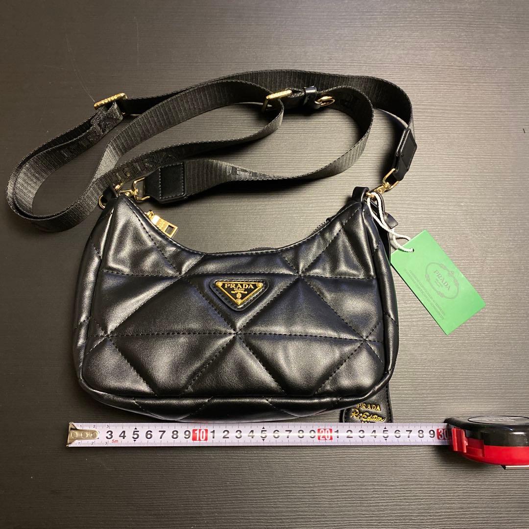 PRADA ブラック キルティングバッグ　ミニポーチとチェーン付