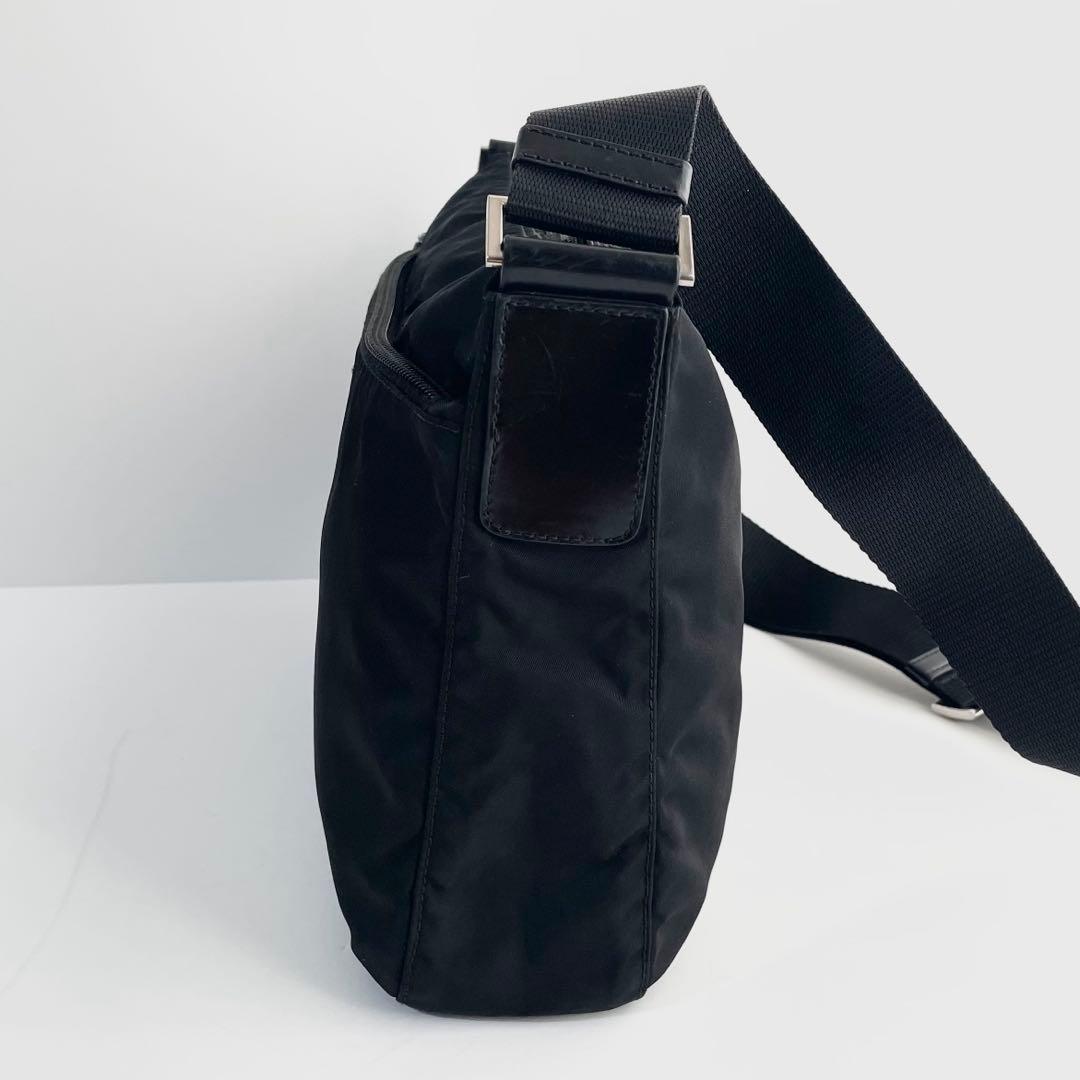 【美品】プラダ ショルダーバッグ カメラバッグ ナイロン×レザー