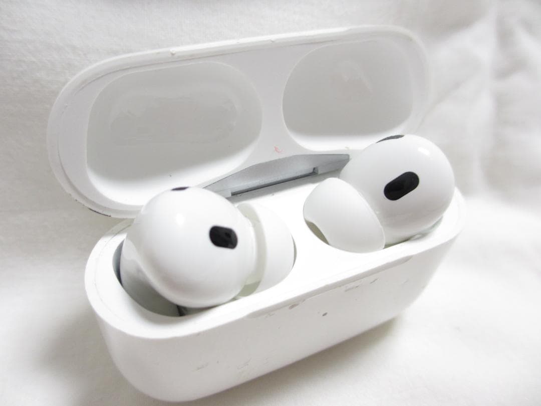 ★ Apple AirPods pro 第2世代A2698 ワイヤレスイヤホン