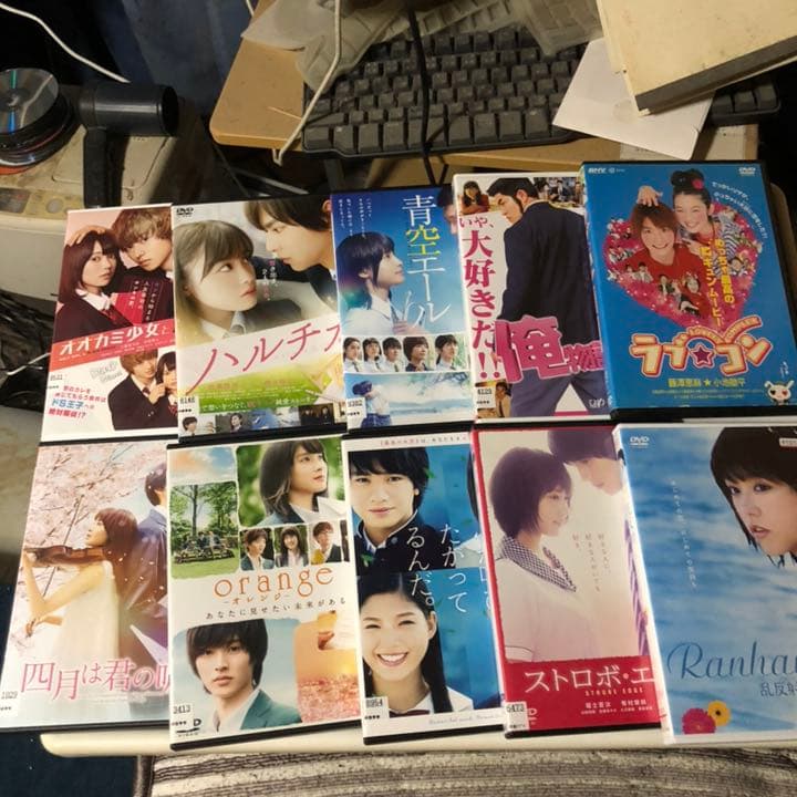 レンタル落ちと中古品の DVD青春ど真ん中20巻の2つのケース収納