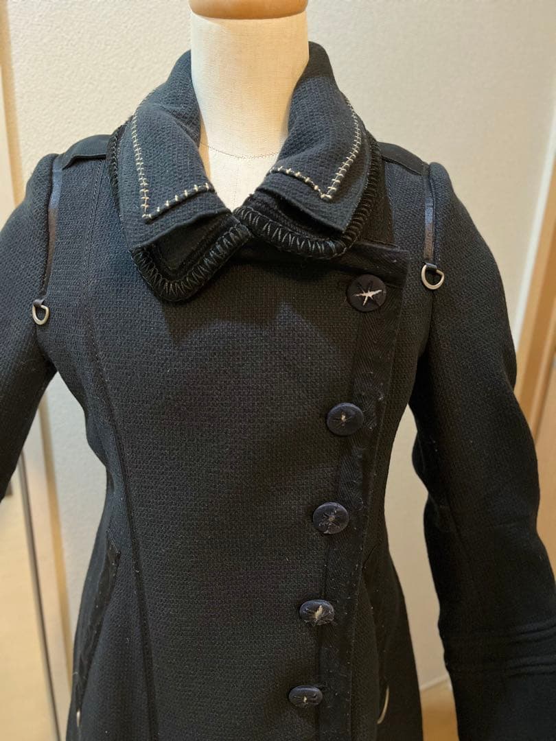 マリテフランソワジルボーベージュ フロントボタン ロングコート