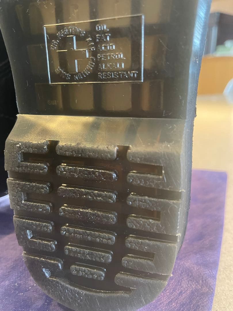 Dr.Martensブラックレザー厚底ブーツ