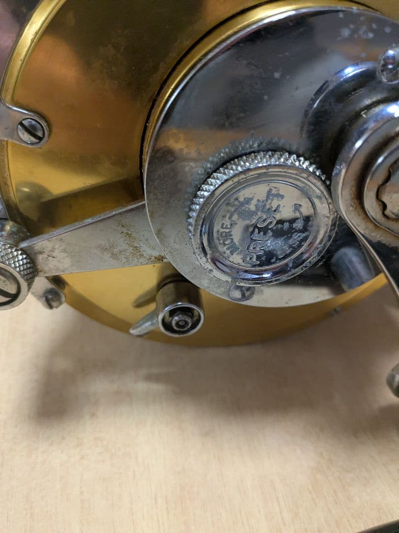 PENN INTERNATIONAL II 80T 釣り リール ゴールド