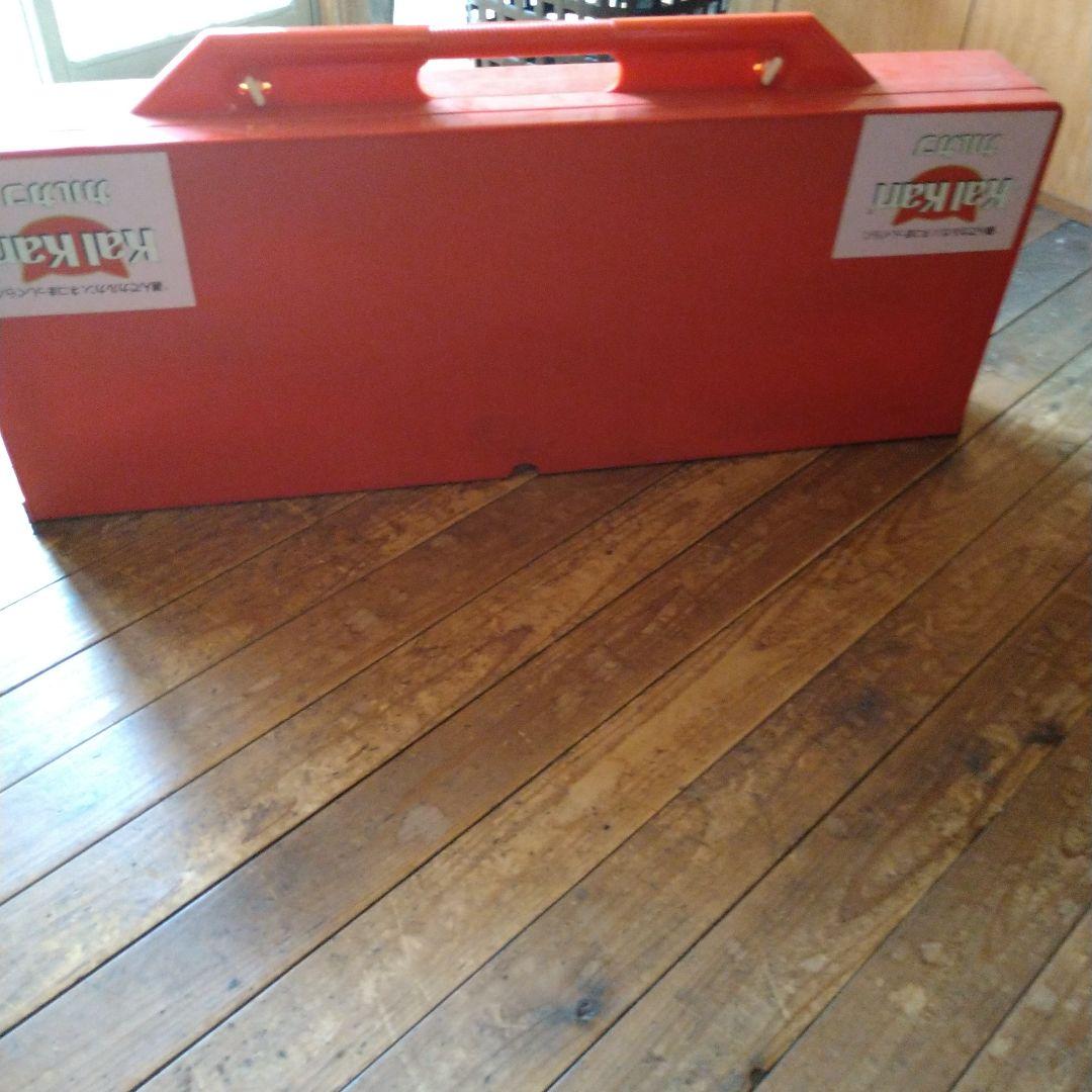 折りたたみ式赤いトラベルテーブル、椅子4人