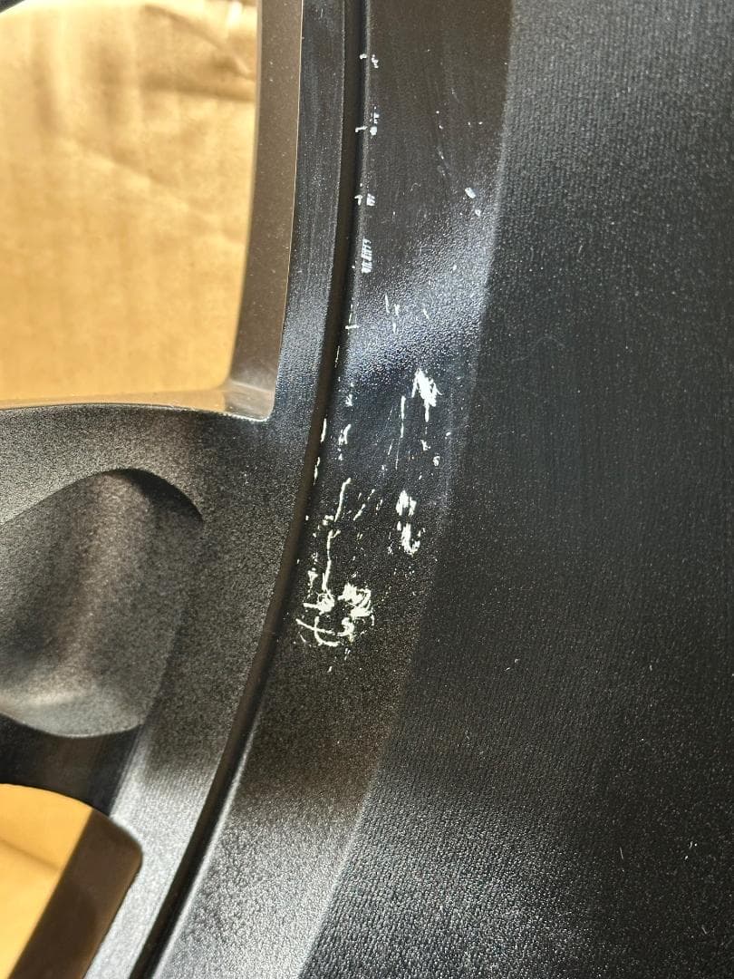 クラウンスポーツｚ用純正アルミホイール4本