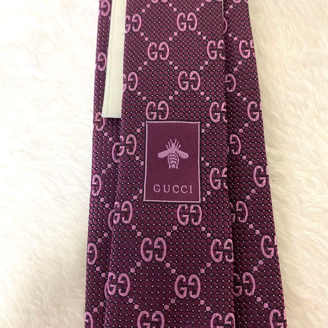 極美品　定番 GUCCI ネクタイ シルク100% GG柄 ビー ナロータイ