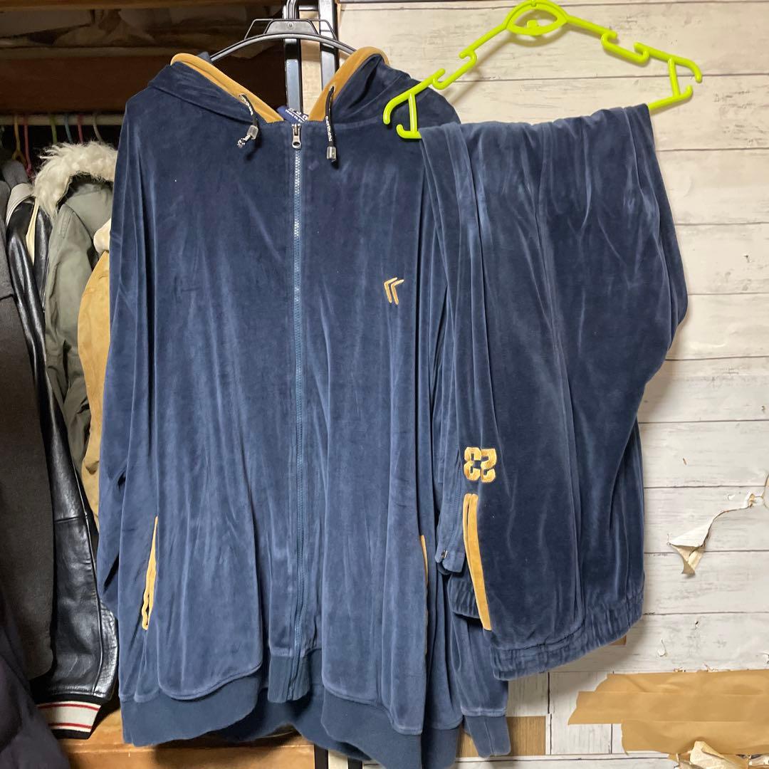 Karl Kani フード付きベロアセットアップ