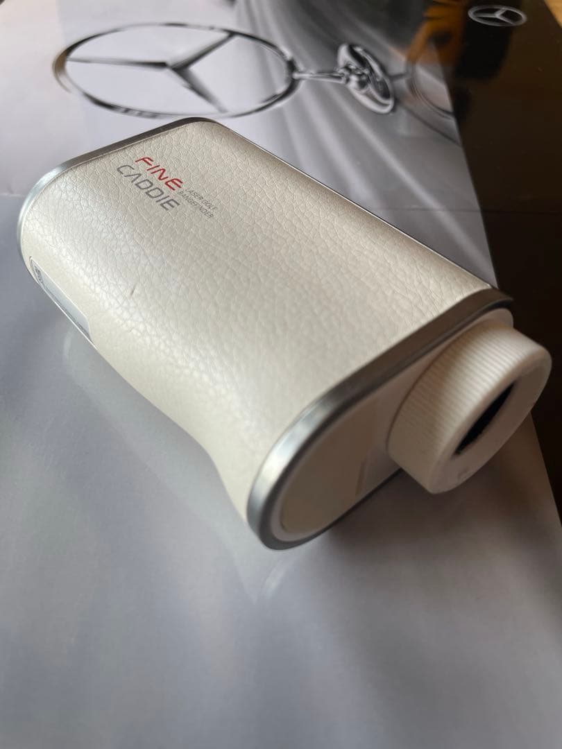 美品　FINECADDIE J300 レーザー距離計