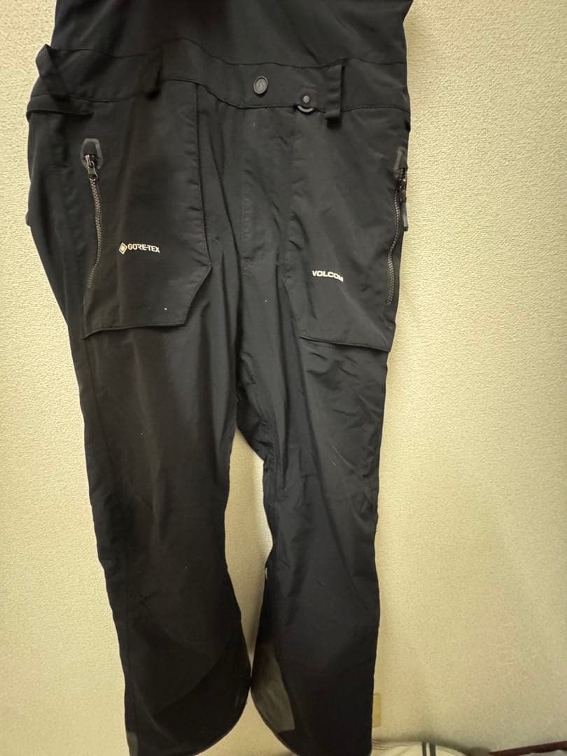 【GORE-TEX】VOLCOM ビブパンツ　黒 Lサイズ