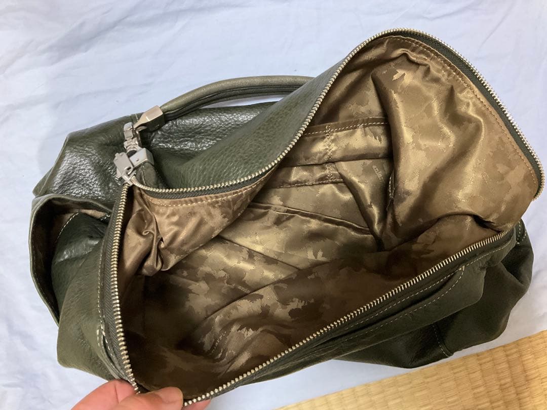 アニアリ　ショルダーバック　2WAY　大容量　グリーン　未使用