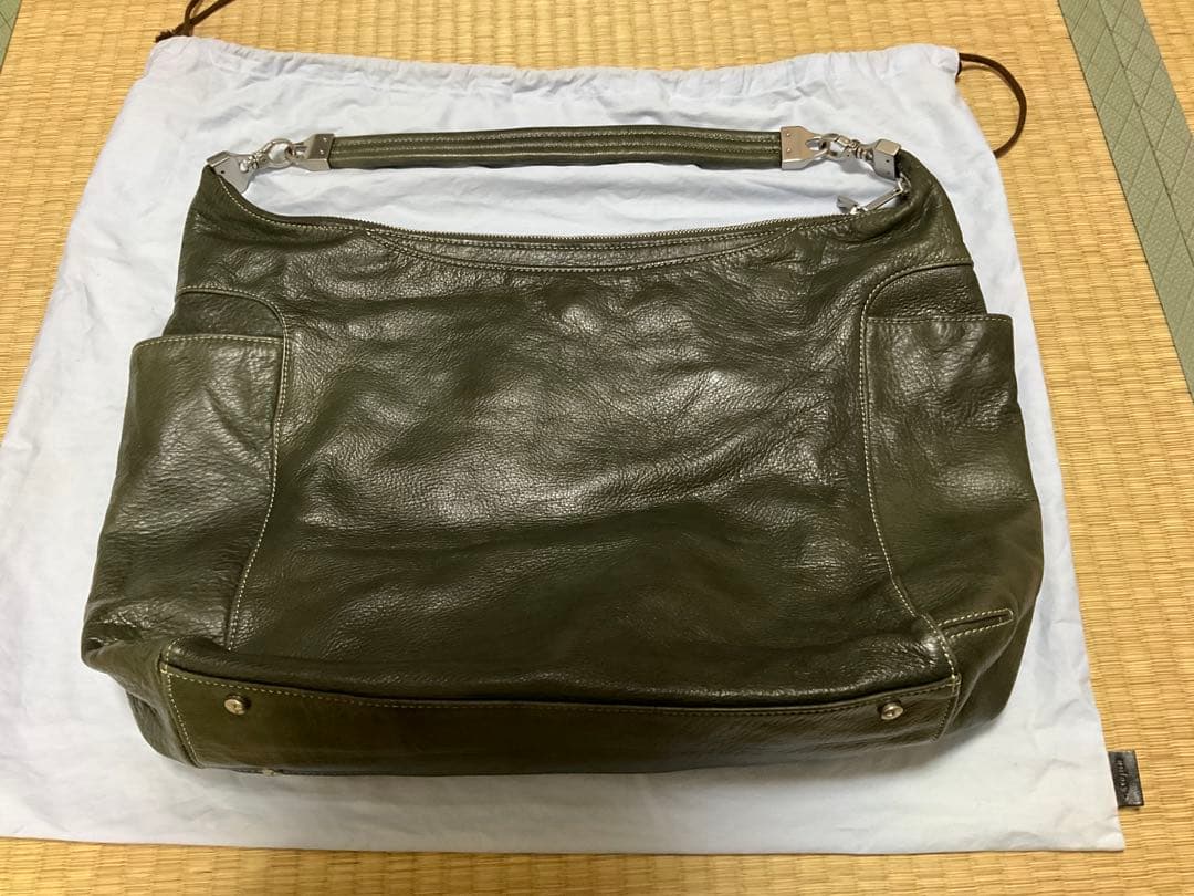 アニアリ　ショルダーバック　2WAY　大容量　グリーン　未使用