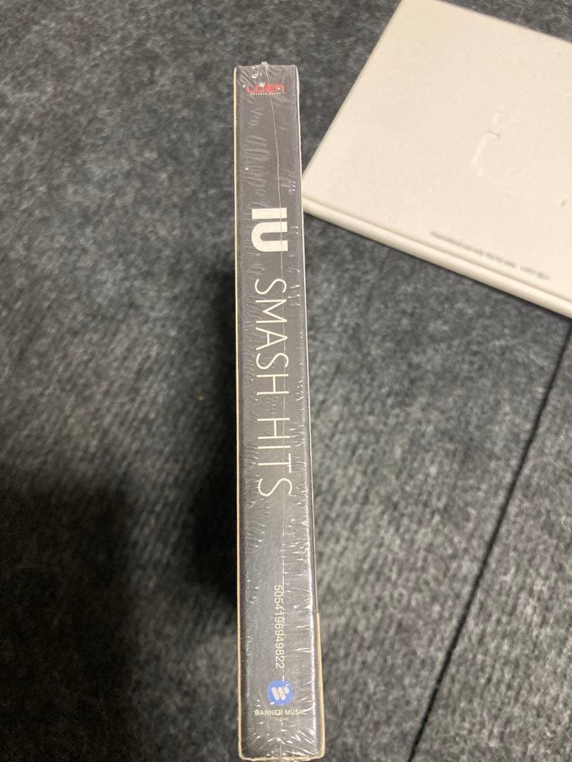 IU / SMASH HITS 台湾限定盤［CD+DVD+卓上カレンダー］新品