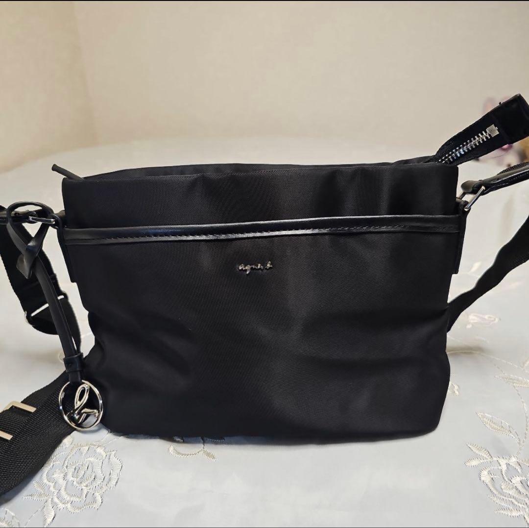 アニエスベー ナイロン ショルダーバッグ ブラック チャーム 斜め掛け