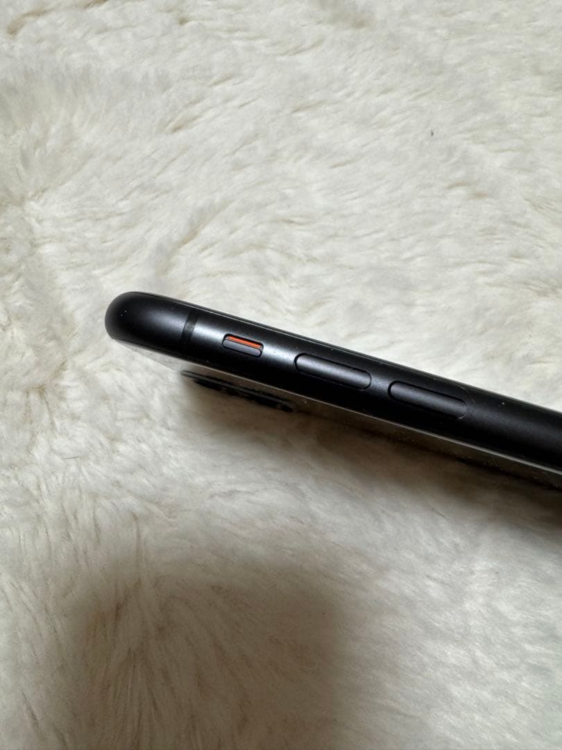 動作品&美品　SIMフリー Apple iPhone11 64GB ブラック