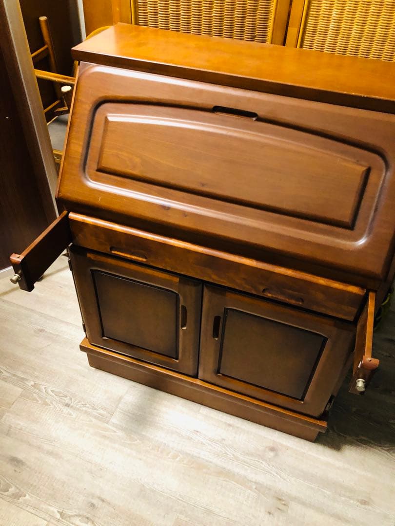 大雪木工　アンティーク　ライティングビューロー　木製　キャビネット　サイドボード